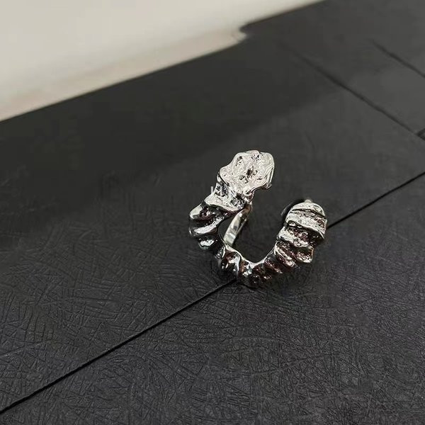 Γυναικείο ρυθμιζόμενο δαχτυλίδι σε ασημί χρώμα