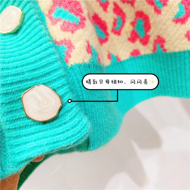 Sieviešu leoparda jaka ar garām piedurknēm rudens ziemas gadījuma V kakla vienrindas, brīva trikotāžas jaka Sieviešu džemperis virsdrēbju augšdaļa