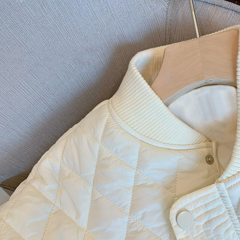 Γυναικείο χειμωνιάτικο τζάκετ 2022 Νέο ρετρό χοντρό τζάκετ με λαιμόκοψη ομοιόμορφο παλτό μπέιζμπολ Γυναικείο πουπουλένιο μπουφάν Φαρδύ λευκό παλτό Y2K