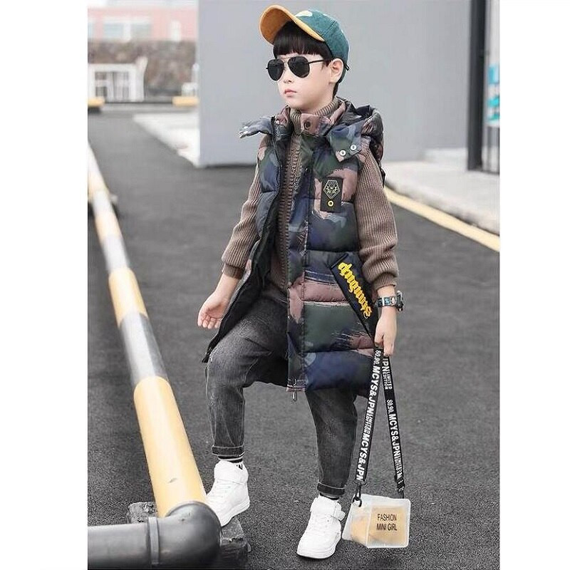 Žieminė liemenė berniukui 5-13 metų vaikams su gobtuvu šilti viršutiniai drabužiai vaikams Blizgus paltas be rankovių striukė paminkštinta ilga kamufliažinė liemenė