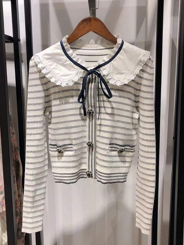 Ženski pulover 2022., rano proljeće, nova bijela prugasta leptir-kravata, pleteni kratki kardigan s Peter Pan ovratnikom