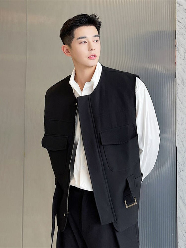 IEFB vīriešu apģērbi korejiešu moderna jostas veste, vīriešu 2022. gada jauna rudens apaļā apkakle, sinela rindu apģērbs bez piedurknēm ar jostu 9A0977