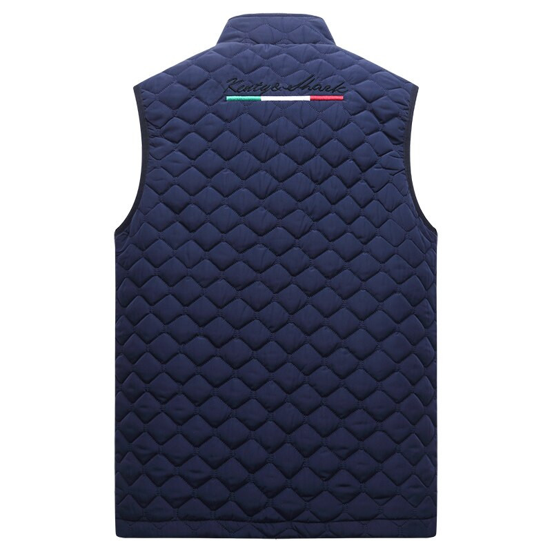 Kenty Shark zīmola vīriešu vestes uztur siltumu.