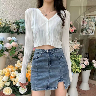 Λευκή μαύρη ριγέ κοντή ζακέτα Γυναικεία κορεατική μόδα πουλόβερ Κομψό μακρυμάνικο τοπ 2022 Άνοιξη ζακέτα γυναικών traf