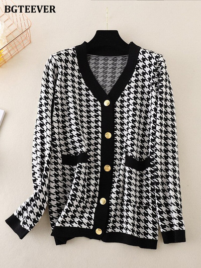 BGTEEVER Casual ριγέ ζακέτες με λαιμόκοψη V Γυναικείες πουλόβερ Φθινοπωρινά χειμερινά μακρυμάνικα φαρδιά πλεκτά γυναικεία ρούχα ανοιχτής βελονιάς