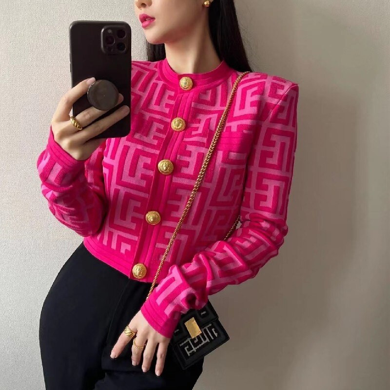 Jauns rudens burtu žakarda trikotāžas jaciņa džemperis sievietēm zelta pogas Ielu apģērbs Vintage Slim jaka ar garām piedurknēm O veida kakla augšējos mēteļus