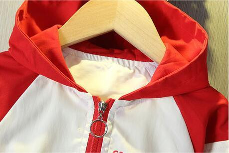 Μπουφάν για μωρά για την άνοιξη και το φθινόπωρο Ανεμοδράκος με κουκούλα σε κορεατικό στυλ