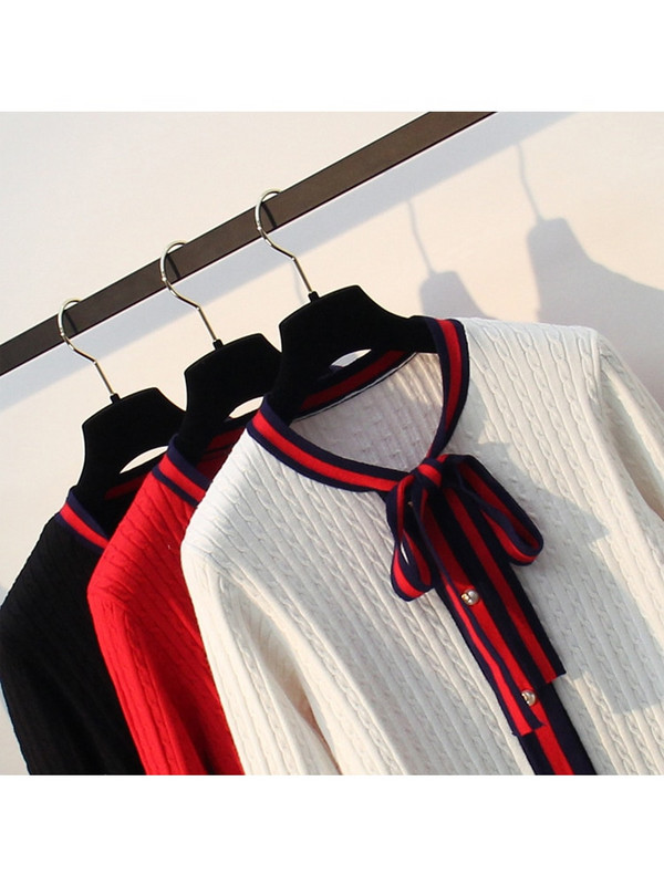 Xisteps Ženski debeli pleteni kardigan džemper Elegantna leptir mašna Biserno dugme O izrez Ženski jesenski zimski kaput Ženska jakna na pruge