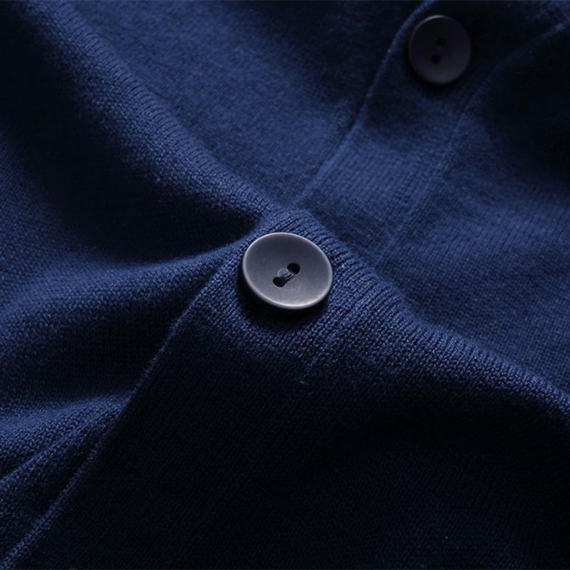 Jauni rudens ziemas vīriešu ikdienas džemperi ar V veida kakla izgriezumu, cieta 100% kokvilna Harmont izšuvumi ar garām piedurknēm Blaine biznesa krekliņi