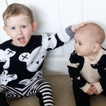 Νέο 2022 Βρεφικά αγόρια κοριτσίστικα ρούχα Χαριτωμένα κινούμενα σχέδια βαμβακερό πλέξιμο μόδας Παιδικό μαύρο λευκό αρκουδάκι Πουλόβερ αγόρια ζακέτα Παιδικό παλτό
