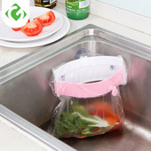 Virtuves un vannas istabas izlietne Atkritumu plaukts Vannas istaba Trīs piesūcekņi Izliekta izlietne var turēt atkritumu maisu plaukts Vannas istabas atkritumu spaile