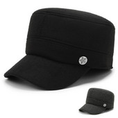 Jauna modeļa cepure ar vizieri un metāla elementu vīriešiem