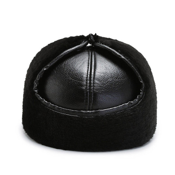 Férfi fűzős bőr sapka