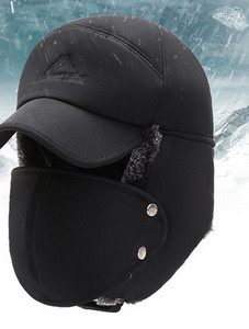 Vīriešu ziemas cepure - ar vizieri un uzrakstu