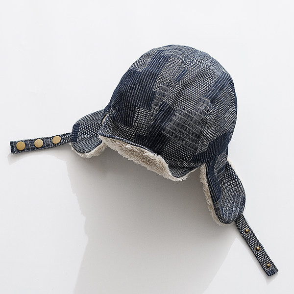 Ανδρικό χειμωνιάτικο καπέλο με ζεστή φόδρα και κουμπιά