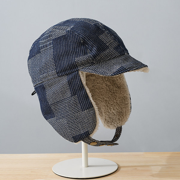 Ανδρικό χειμωνιάτικο καπέλο με ζεστή φόδρα και κουμπιά