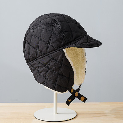 Vīriešu austiņas ar dūnu oderi - baltā un melnā krāsā