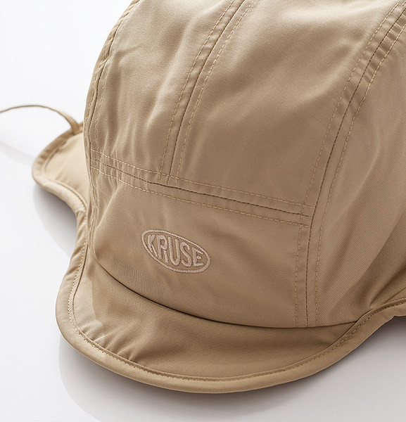 Ziemas vīriešu cepure ar smaili un oderi