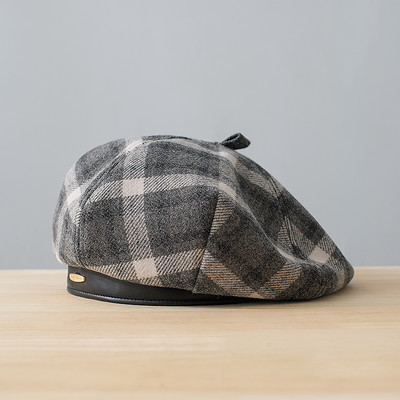 Vīriešu rūtainā cepure