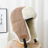 Vīriešu ziemas cepure ar biezu oderi un logotipu