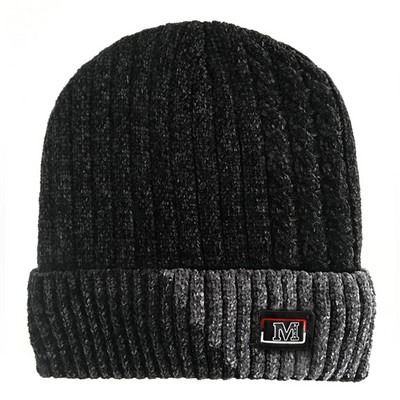 Vīriešu logotipa adīta cepure