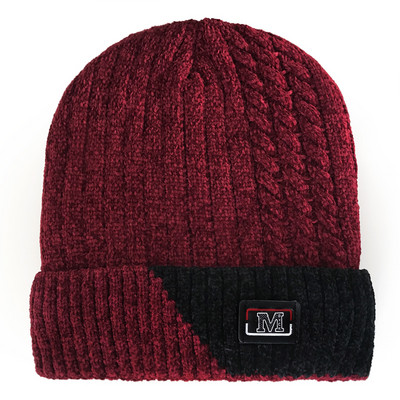 Vīriešu logotipa adīta cepure