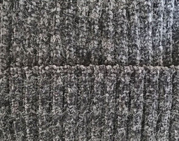 Ikdienas vīriešu cepure ar dūnu oderi