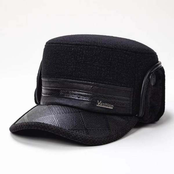 Jauna modeļa vīriešu cepure ar vizieri melnā krāsā