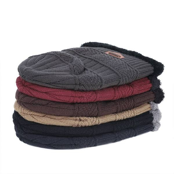 Ziemas vīriešu cepure ar oderi un šalli