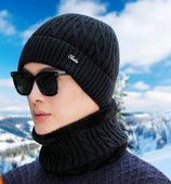 Ziemas vīriešu cepure ar uzrakstu