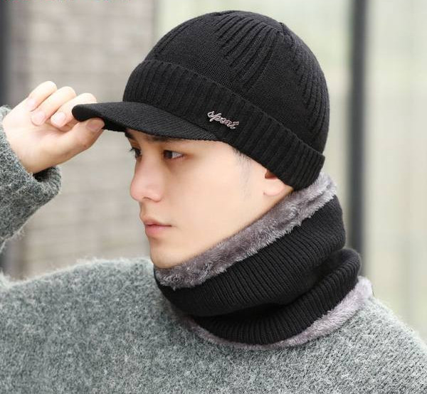 Χειμερινό ανδρικό καπέλο με κοντό γείσο