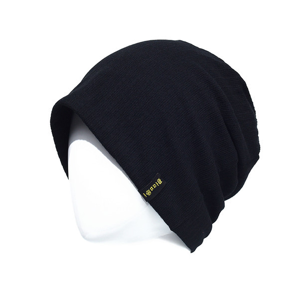 Vīriešu rudens cepure ar uzrakstu