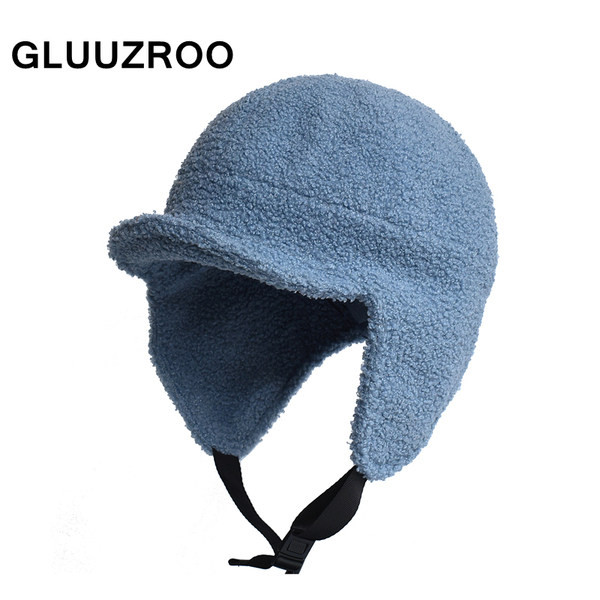 Férfi téli fülsapka műanyag rögzítéssel