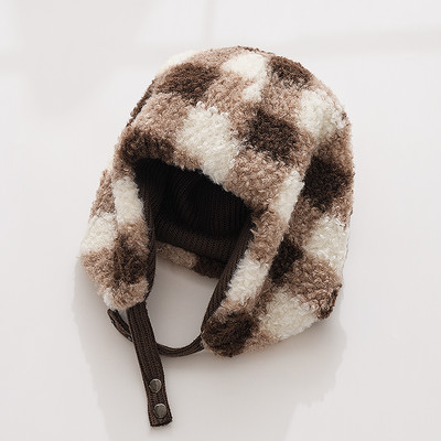 Jauna modeļa ziemas cepure vīriešiem ar pogām