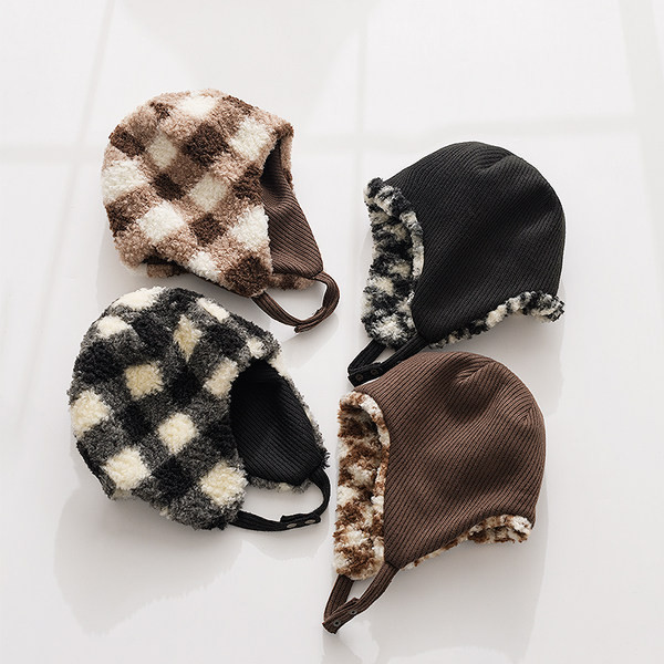 Jauna modeļa ziemas cepure vīriešiem ar pogām