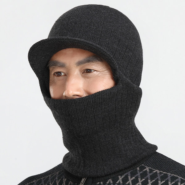 Vyriška žieminė kepurė su skarele