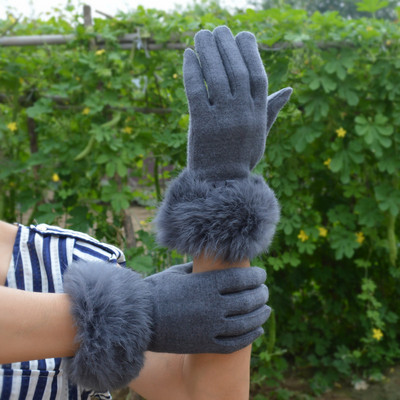 Γυναικεία γάντια με χνούδι και κορδέλα