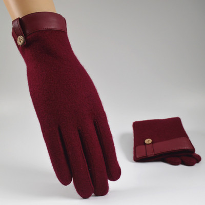 Μοντέρνα μονόχρωμα γυναικεία γάντια με κουμπί