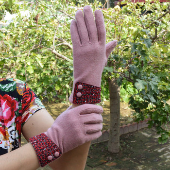 Γυναικεία χειμωνιάτικα γάντια με στάμπα