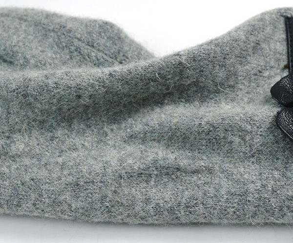 Sieviešu ziemas cimdi divās krāsās