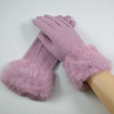 Μονόχρωμα γυναικεία γάντια κατάλληλα για το χειμώνα