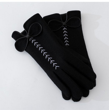 Дамски ръкавици с 3D панделка 