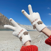 Sieviešu dūnu cimdi ar 3D elementu