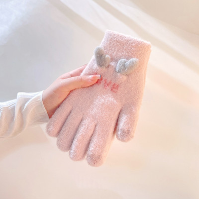 Sieviešu dūnu cimdi ar 3D elementu