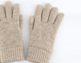 Sieviešu ziemas cimdi ar apdruku un oderi