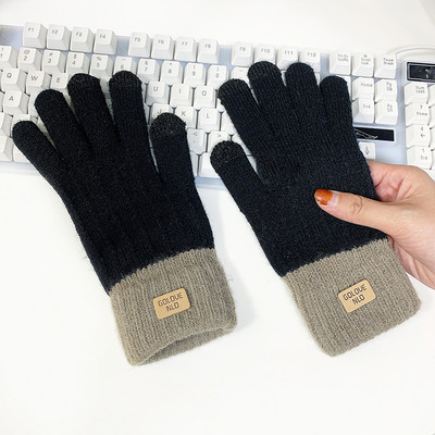 Γυναικεία χειμωνιάτικα γάντια σε διάφορα χρώματα