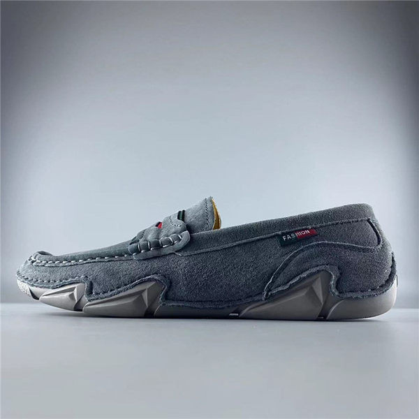 Vīriešu mokasīnu ikdienas modelis