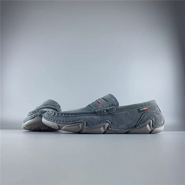 Vīriešu mokasīnu ikdienas modelis