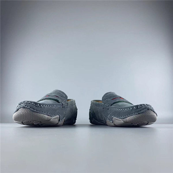 Vīriešu mokasīnu ikdienas modelis