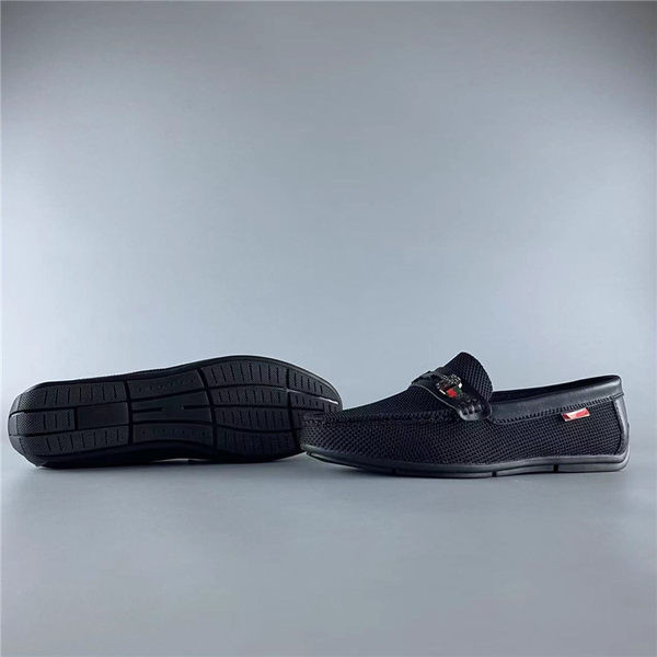 Ανδρικά μοκασίνια casual με μεταλλικό στοιχείο